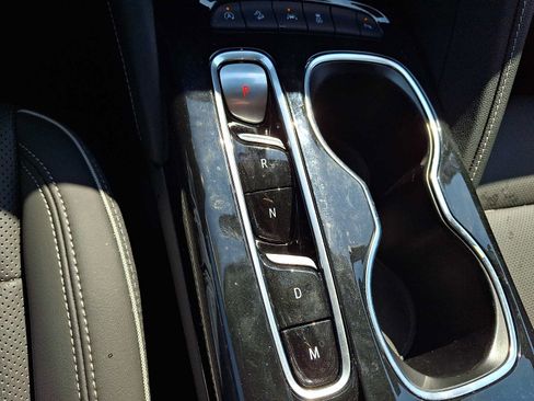 Used 2023 Buick Envision Essence AWD/4WD image 14