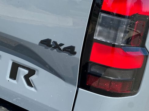 New 2026 Nissan Frontier SV image 28