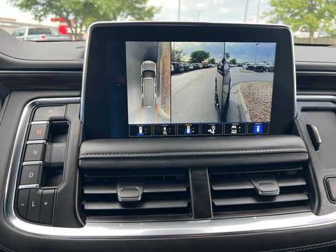 Used 2023 Chevrolet Tahoe Z71 w/ Luxury Package AWD/4WD image 43