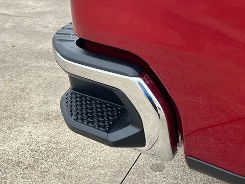 New 2026 Chevrolet Silverado 1500 LTZ w/ Z71 Off-Road Package image 11