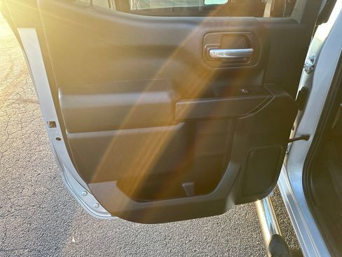 Used 2022 Chevrolet Silverado 1500 LT image 33