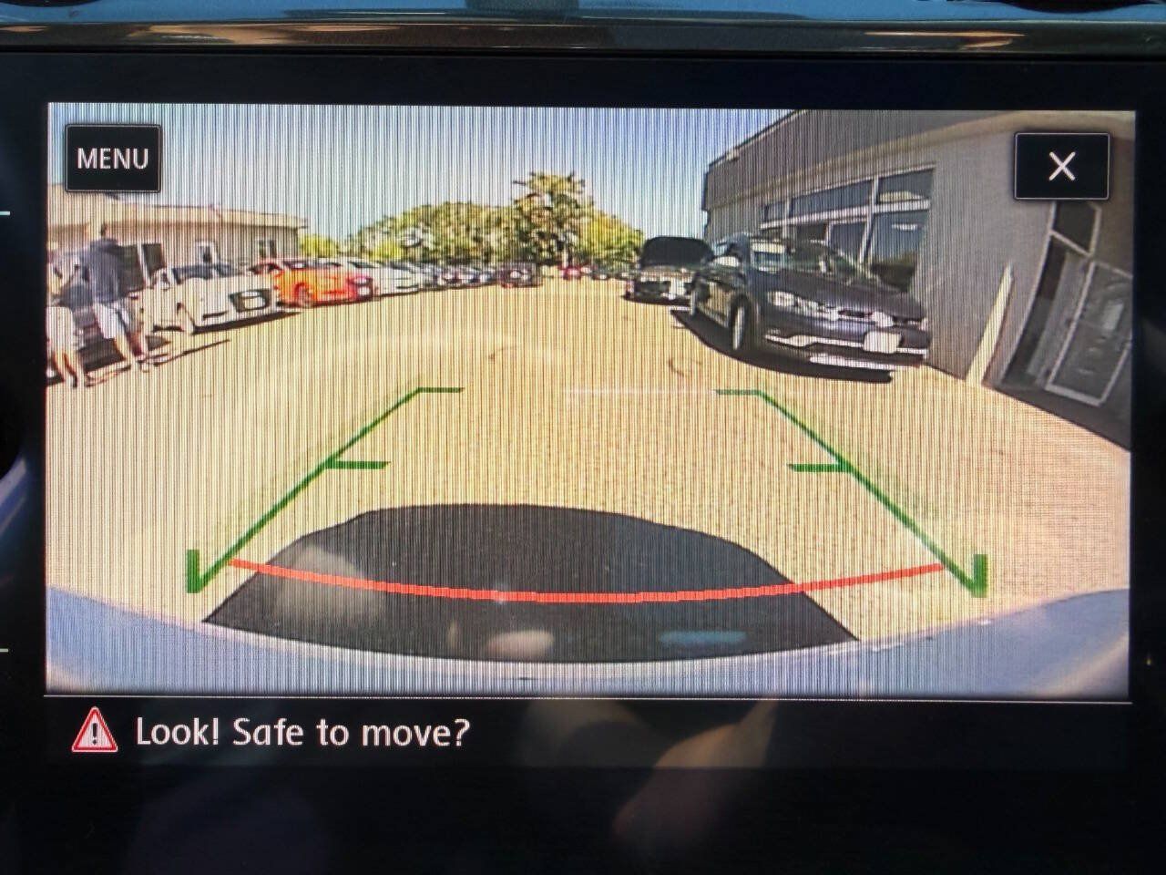 Used 2018 Volkswagen Golf SE FWD image 16