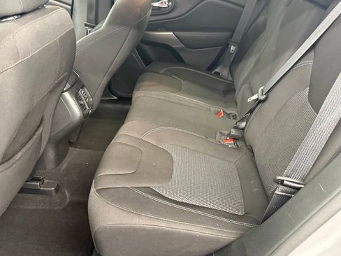 Used 2021 Jeep Cherokee Latitude image 33