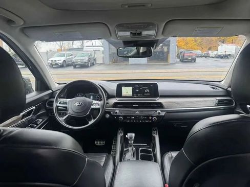 Used 2020 Kia Telluride SX w/ SX Prestige Package image 25