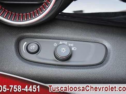 New 2026 Chevrolet Trax RS w/ Sunroof Package image 32