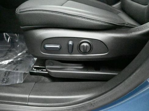 Used 2025 Buick Encore GX Preferred w/ Comfort Package AWD/4WD image 10