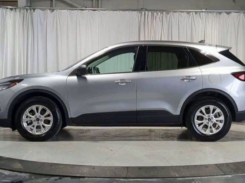 Used 2023 Ford Escape Active AWD/4WD image 6