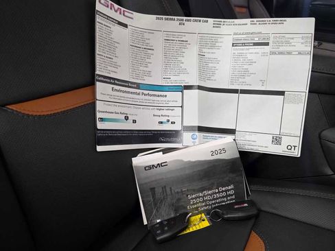 Used 2025 GMC Sierra 2500 AT4 w/ AT4 Premium Plus Package image 30