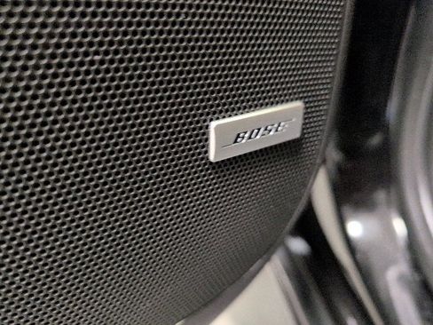 Used 2023 Buick Enclave Essence image 17