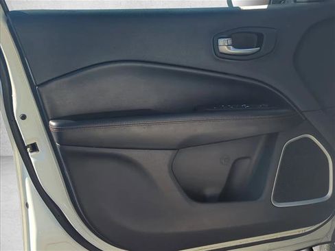 Used 2021 Jeep Compass Limited image 19