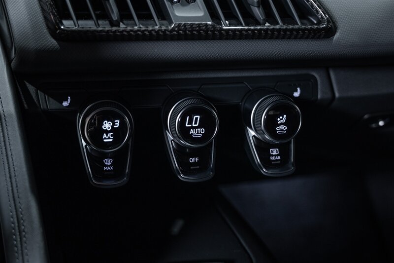 Used 2018 Audi R8 V10 RWD image 52