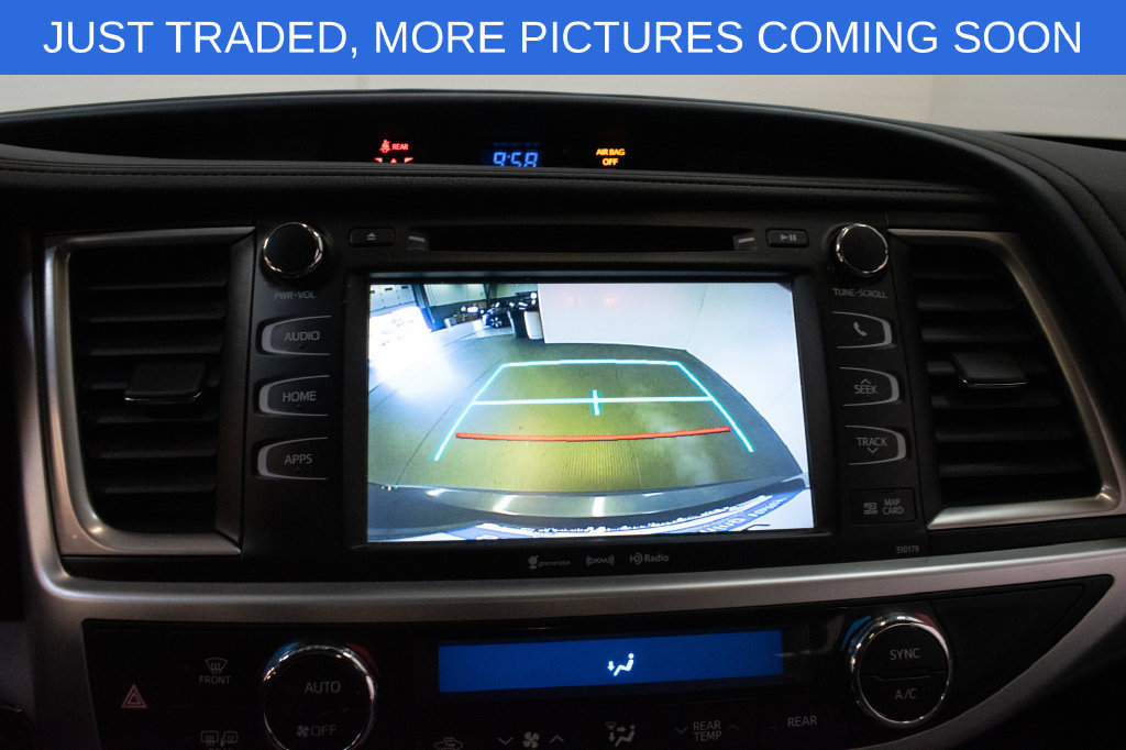 Used 2017 Toyota Highlander XLE AWD/4WD image 16