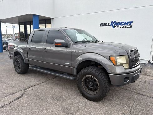 Used 2013 Ford F150 FX4 w/ Mid Equipment Group AWD/4WD image 3