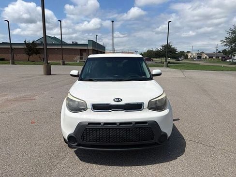 Used 2016 Kia Soul FWD image 7