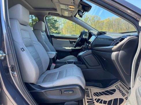 Used 2017 Honda CR-V Touring image 19