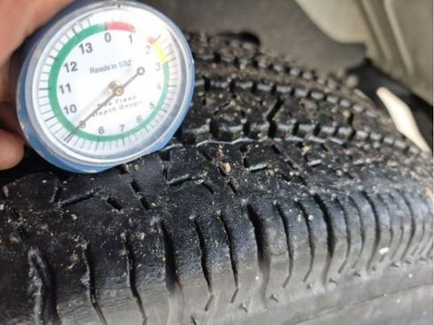 Used 2024 Chevrolet Express 2500 w/ Driver Convenience Package image 4