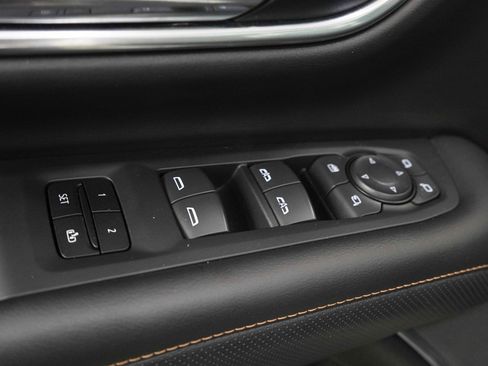 Used 2021 GMC Yukon AT4 w/ AT4 Premium Plus Package AWD/4WD image 24