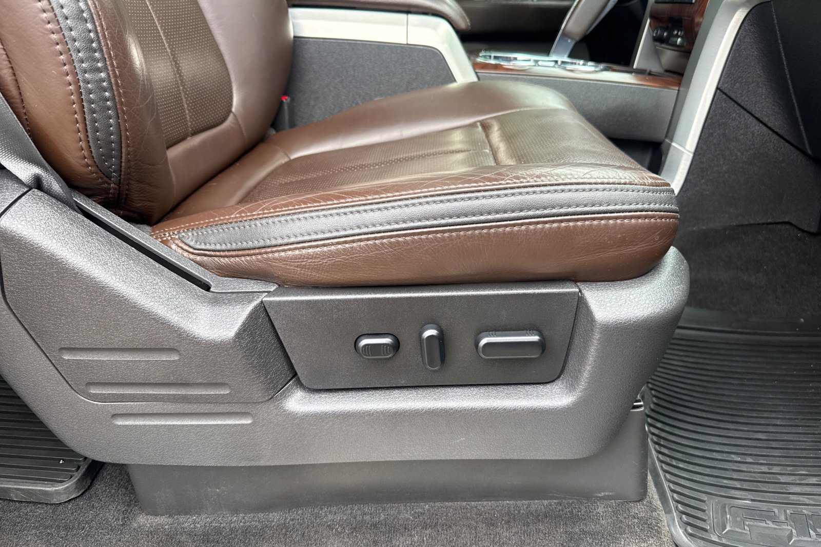 Used 2009 Ford F150 Platinum AWD/4WD image 21