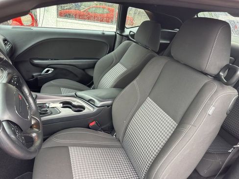 Used 2023 Dodge Challenger SXT w/ Blacktop Package image 5