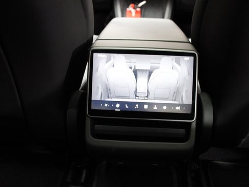 Used 2024 Tesla Model 3 Long Range AWD/4WD image 34