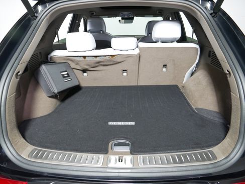 Certified 2026 Genesis GV70 2.5T Advanced AWD/4WD image 18