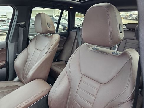 Used 2018 BMW X3 xDrive30i w/ Executive Package image 16