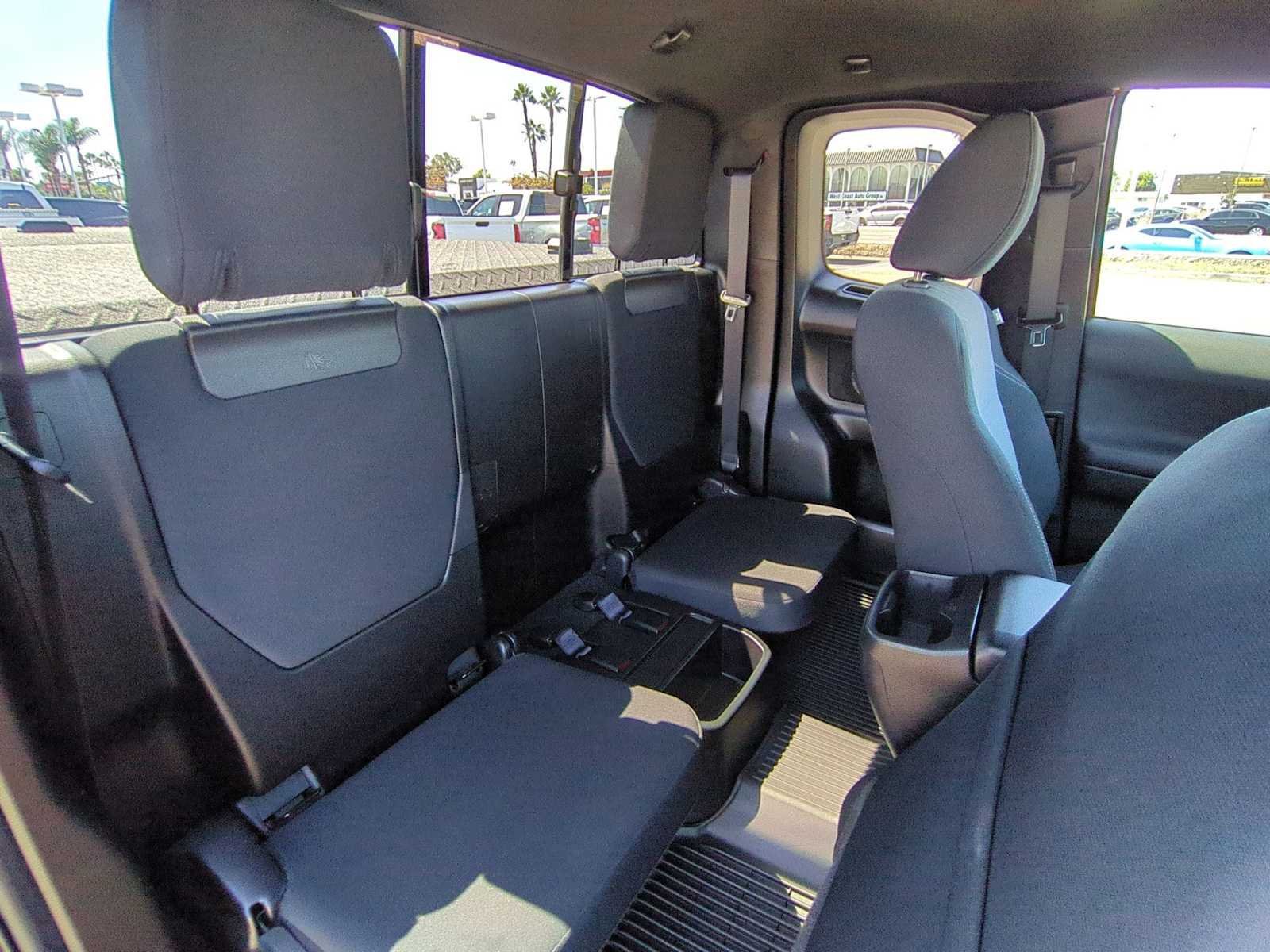 Used 2022 Toyota Tacoma TRD Sport w/ TRD Premium Sport Package RWD image 26