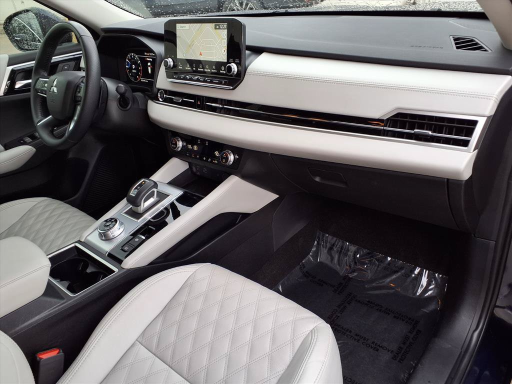 Used 2024 Mitsubishi Outlander SEL FWD image 8