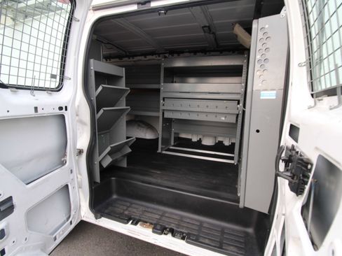 Used 2014 Chevrolet Express 2500 image 14