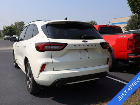 Used 2023 Ford Escape ST-Line w/ Tech Pack #1 FWD image 4
