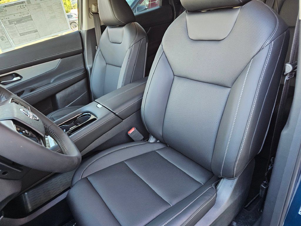 New 2026 Nissan Murano SL AWD/4WD image 17