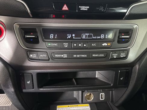 Used 2022 Honda Pilot Special Edition image 18