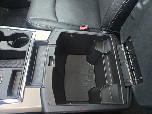 Used 2013 RAM 1500 Laramie w/ Convenience Group image 27