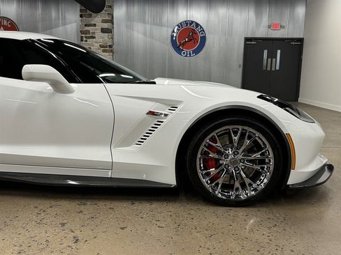Used 2016 Chevrolet Corvette Z06 image 18