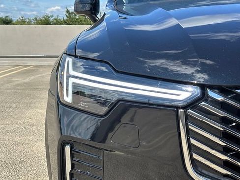 Certified 2025 Volvo XC90 B5 Core AWD/4WD image 12