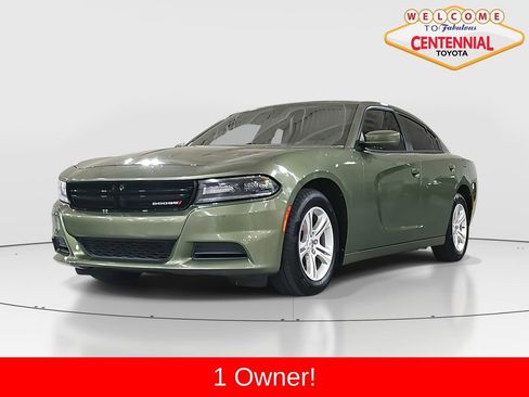 Used 2018 Dodge Charger SXT image 1