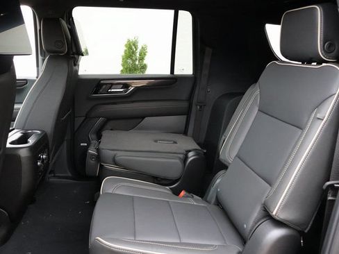 New 2026 GMC Yukon XL Elevation w/ Elevation Premium Package AWD/4WD image 19