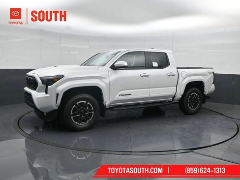 New 2026 Toyota Tacoma TRD Sport w/ TRD Sport Upgrade Package AWD/4WD image 7