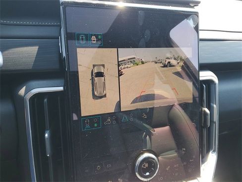 New 2025 GMC Acadia Elevation w/ Elevation Premium Package image 17