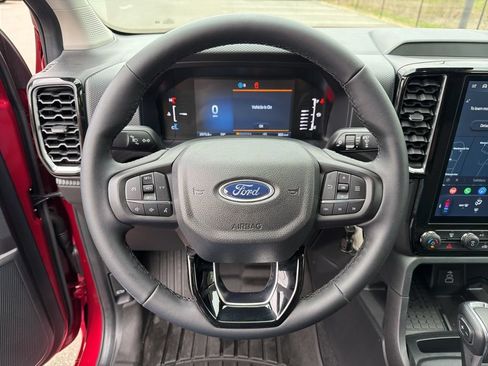 Used 2025 Ford Ranger XLT w/ Black Appearance Package AWD/4WD image 20
