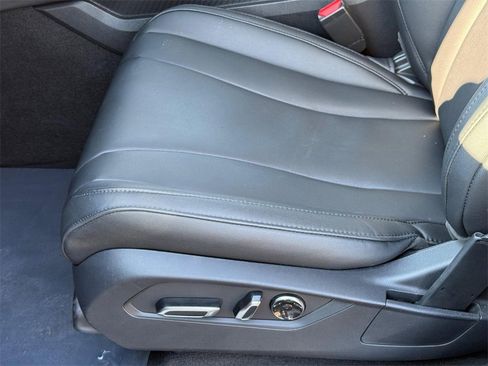 Certified 2025 Acura MDX SH-AWD image 23