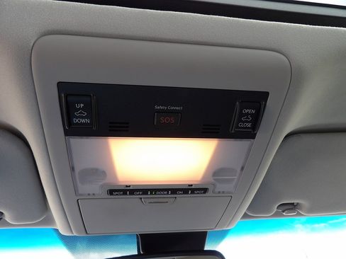 Used 2014 Lexus LS 460 Luxury Sedan image 20