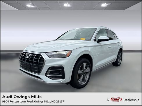Used 2023 Audi Q5 2.0T Premium w/ Convenience Package AWD/4WD image 1