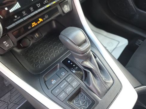 Certified 2024 Toyota RAV4 LE image 21