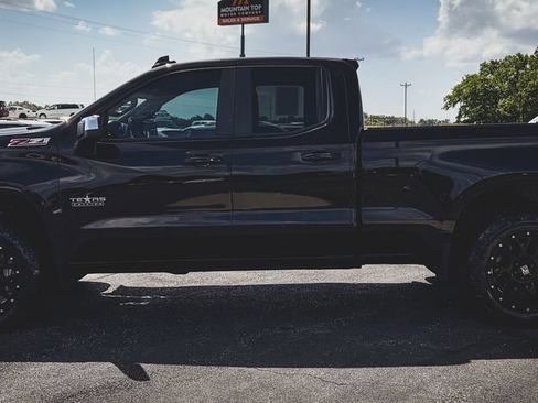 Used 2020 Chevrolet Silverado 1500 LT w/ Texas Edition AWD/4WD image 6