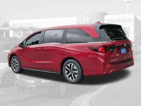 New 2026 Honda Odyssey EX-L image 3