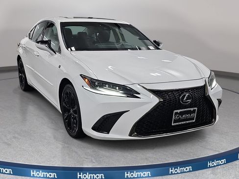 Used 2023 Lexus ES 250 w/ Protection Package (P2) AWD/4WD image 4