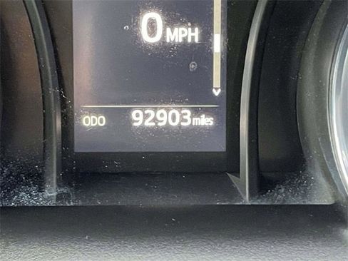 Used 2019 Toyota Camry SE image 23