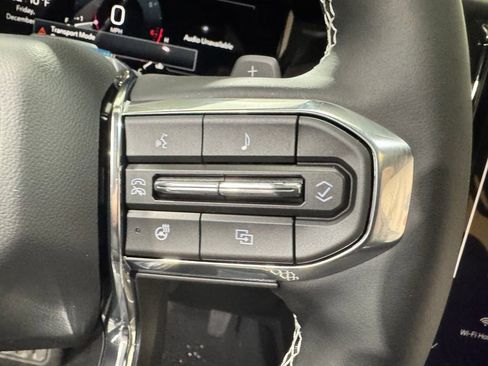 New 2026 GMC Acadia Denali w/ Super Cruise Package image 18