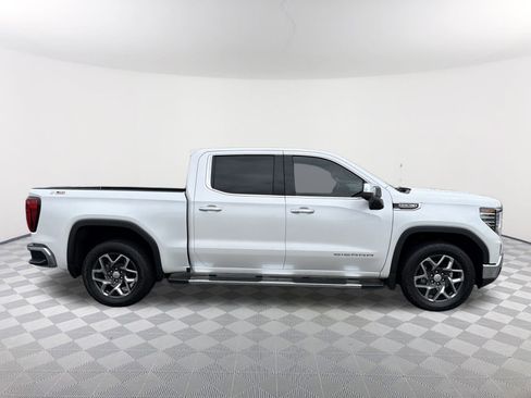 Used 2023 GMC Sierra 1500 SLT w/ SLT Premium Package image 5